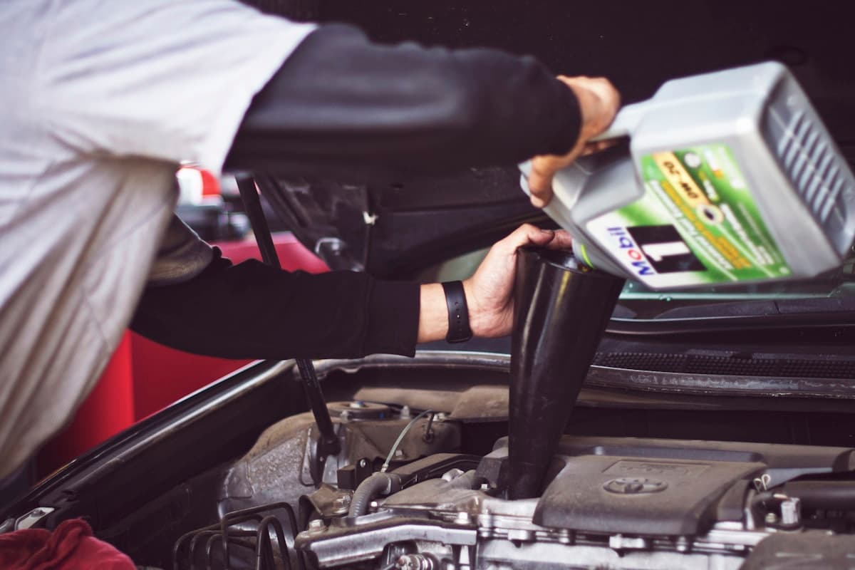 5 Signs Your Car Battery is Dying